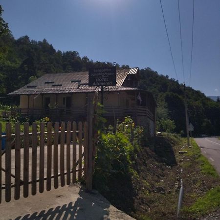 Hotel Alismereti Zekari Dış mekan fotoğraf